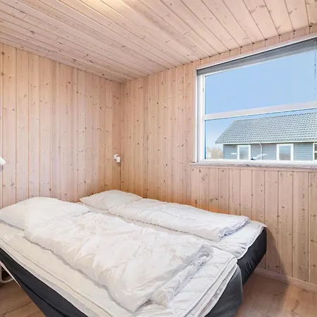 בית נופש In With Sauna לוקן