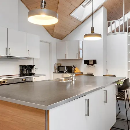 In With Sauna בית נופש לוקן