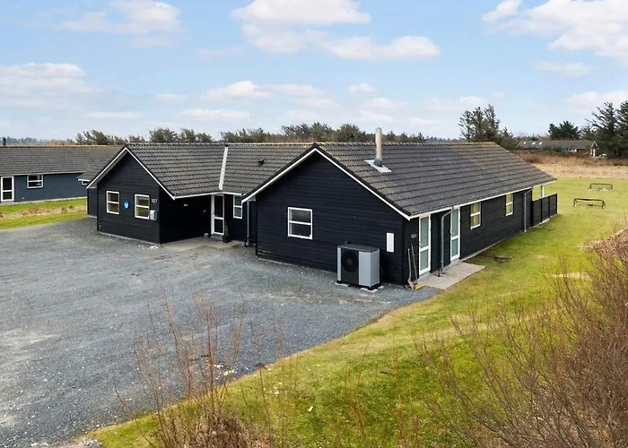 In With Sauna בית נופש לוקן